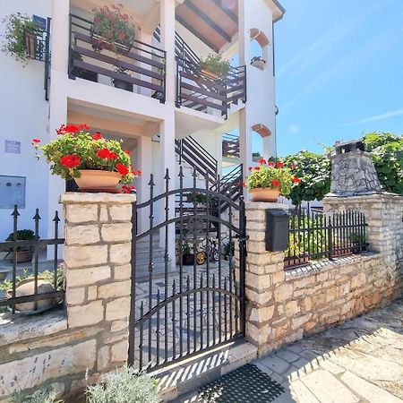 Marinela Studio Novigrad  ภายนอก รูปภาพ
